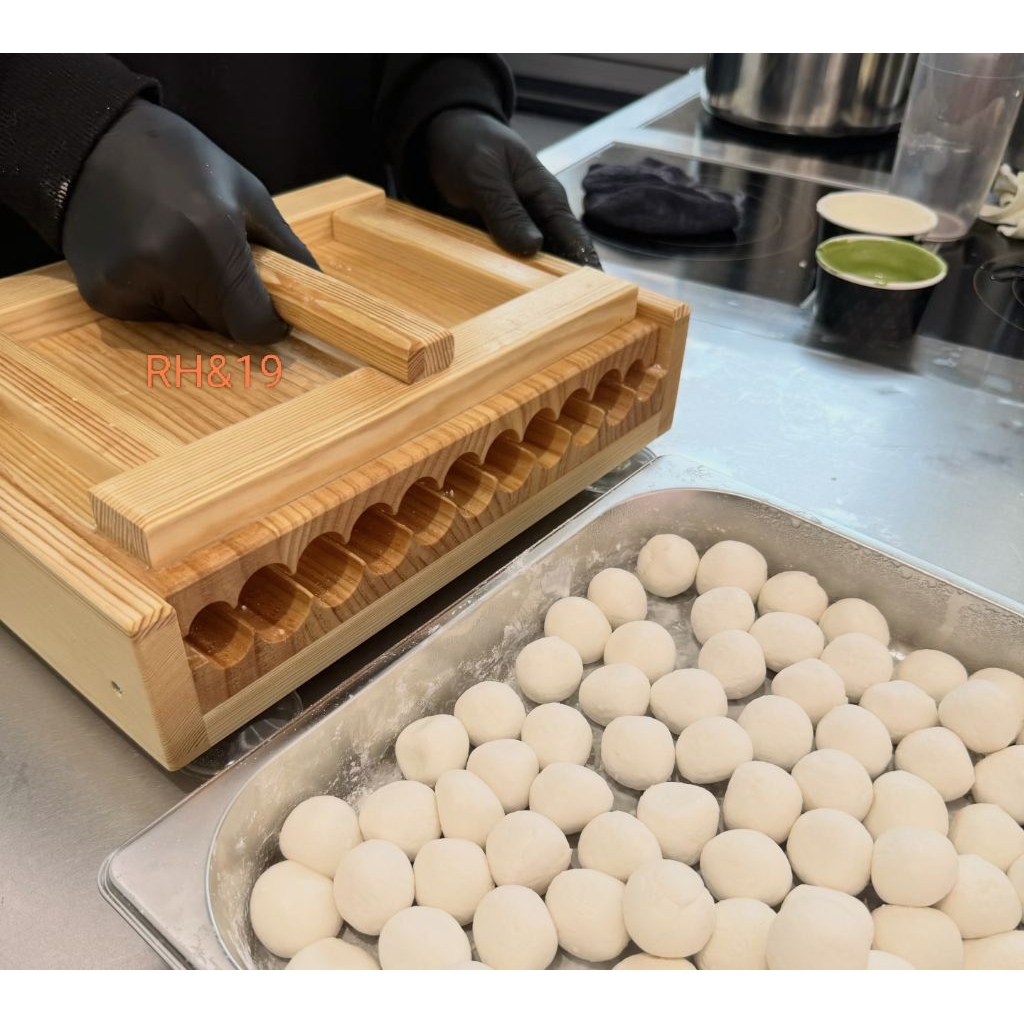 Cetakan Bulat Bakso Bola Susu Cilok 25mm Kayu Isi 6lubang | Alat Cetak Kue Onde2 Manual