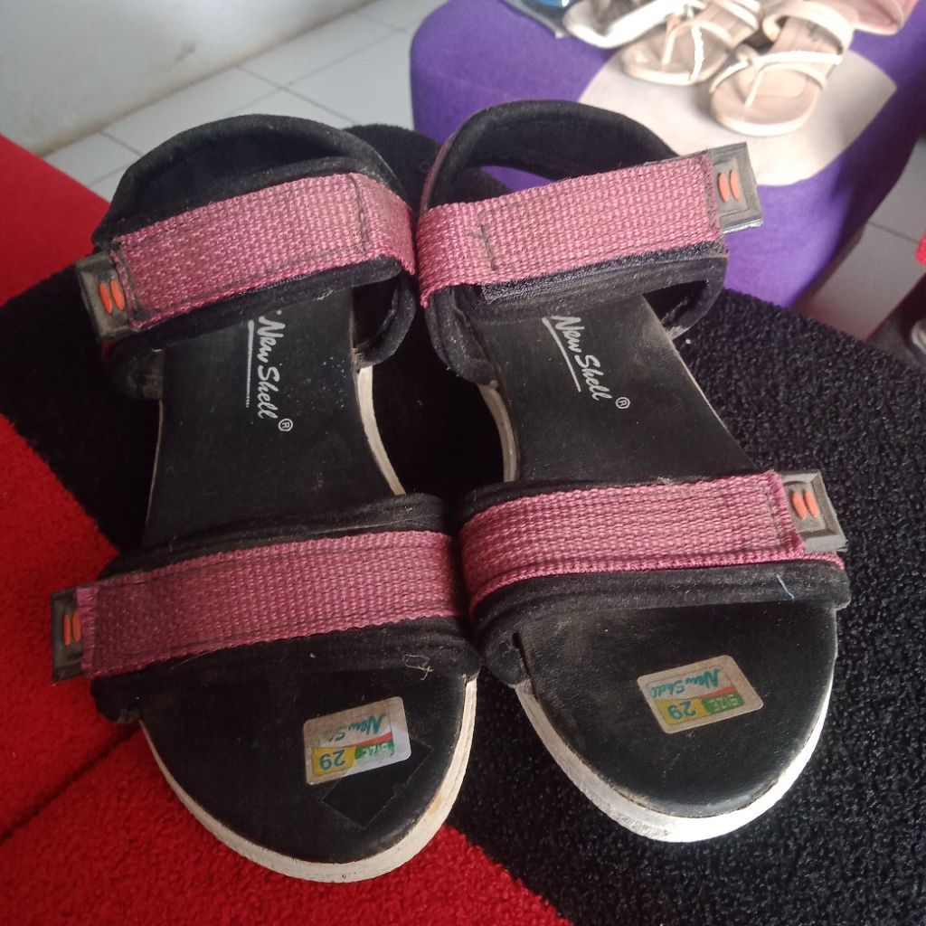 Sandal anak perempuan no 29 stok lama sisa toko