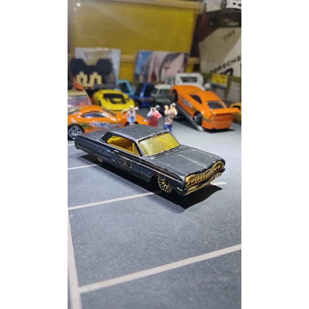 Hot wheels 64 Impala