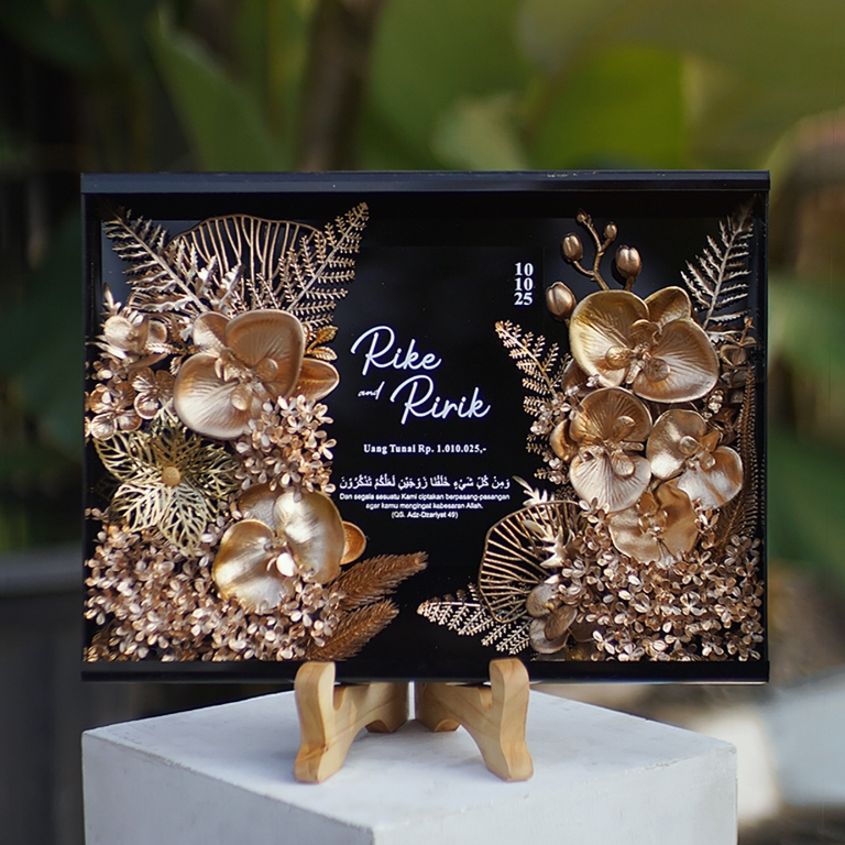 Mahar frame hitam full akrilik / Mahar pernikahan akrilik / Bingkai Mahar hitam / Mahar bunga gold