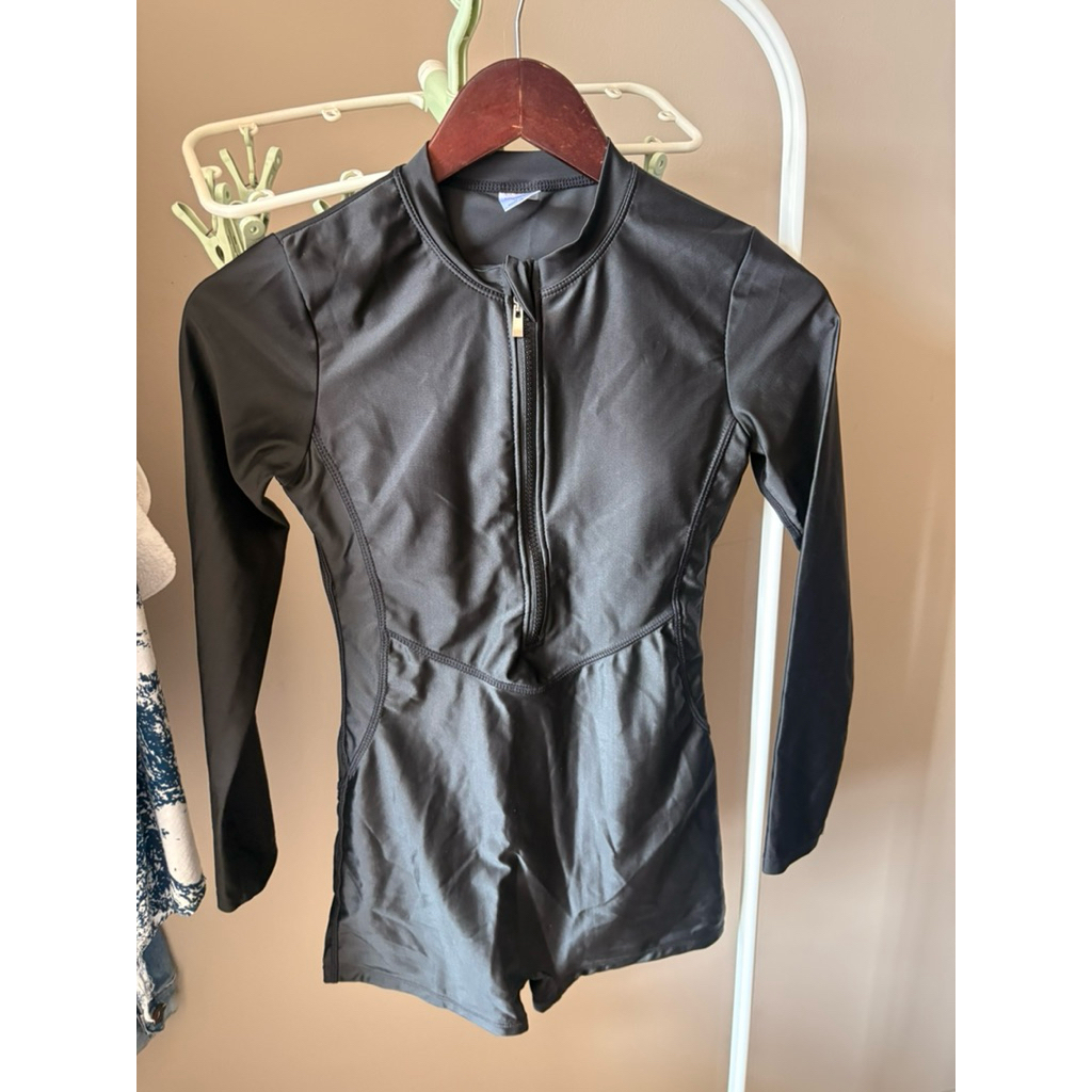 preloved - swimwear baju renang baju olahraga padded