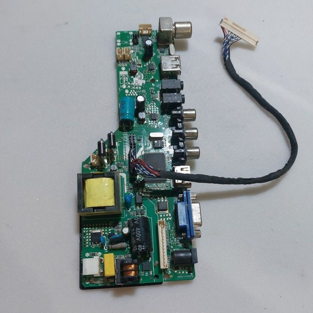 MANBOARD TV LCD UNIVERSAL ANALOG BEKAS