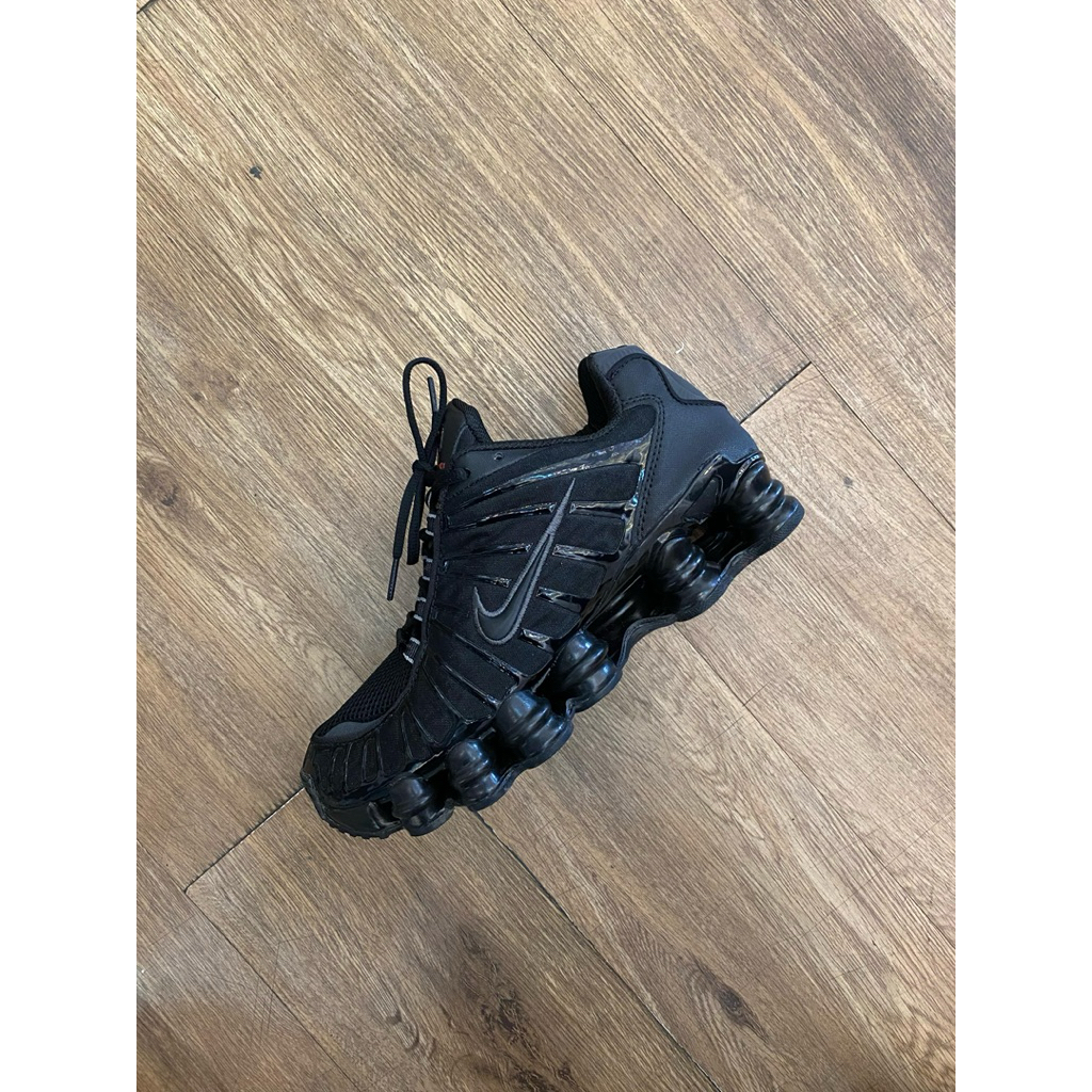 NIKE SHOX TL fullblack