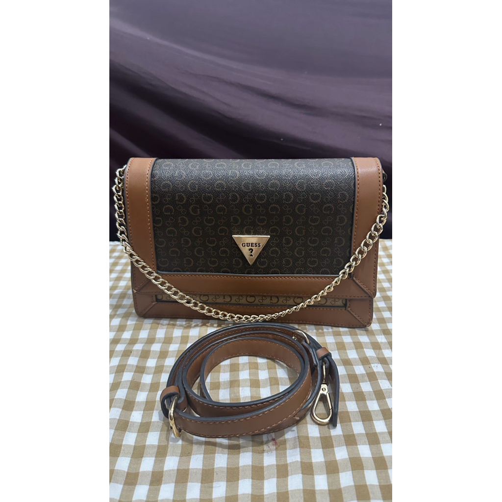 Preloved GUESS Shoulder Bag