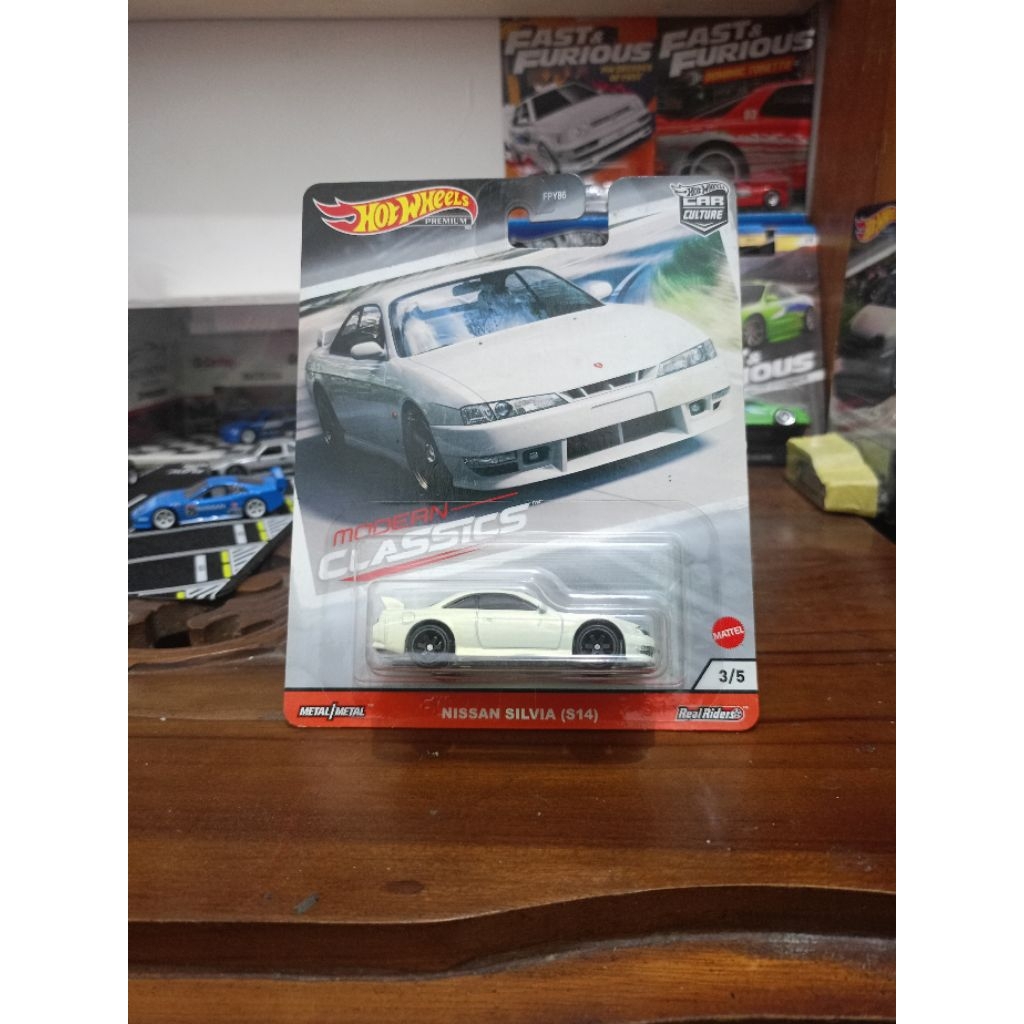 Hot Wheels Premium Modern Classic Nissan Silvia (S14)