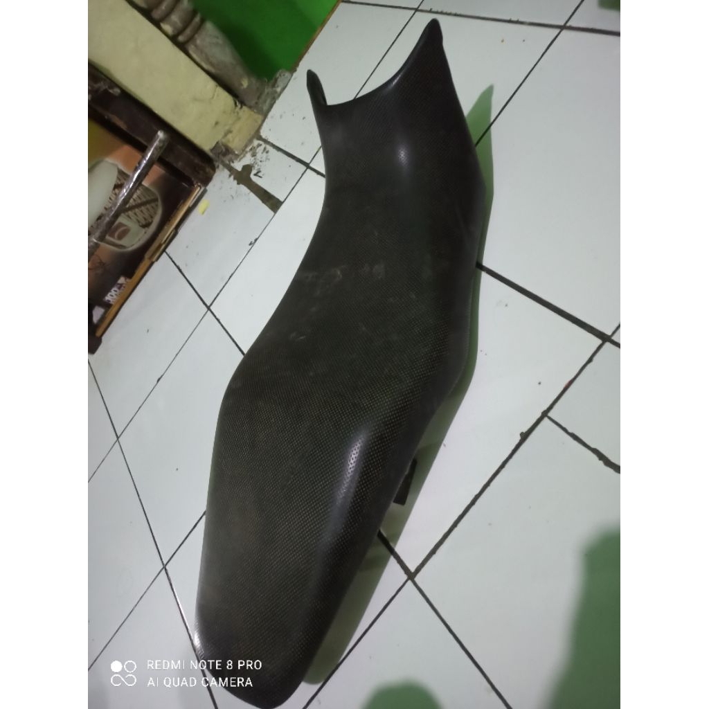 jok motor honda  CBR 150 R original