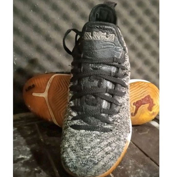 Sepatu Niko L3bron J@m3s Or3o Dunk Second. Size42-42, Insole 26,5