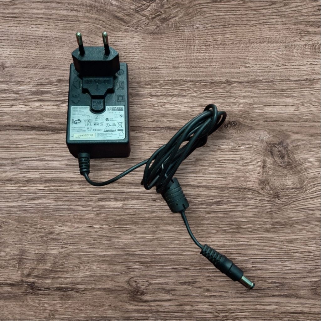Adaptor WA_36A12 AC adapter 12volt=3amper