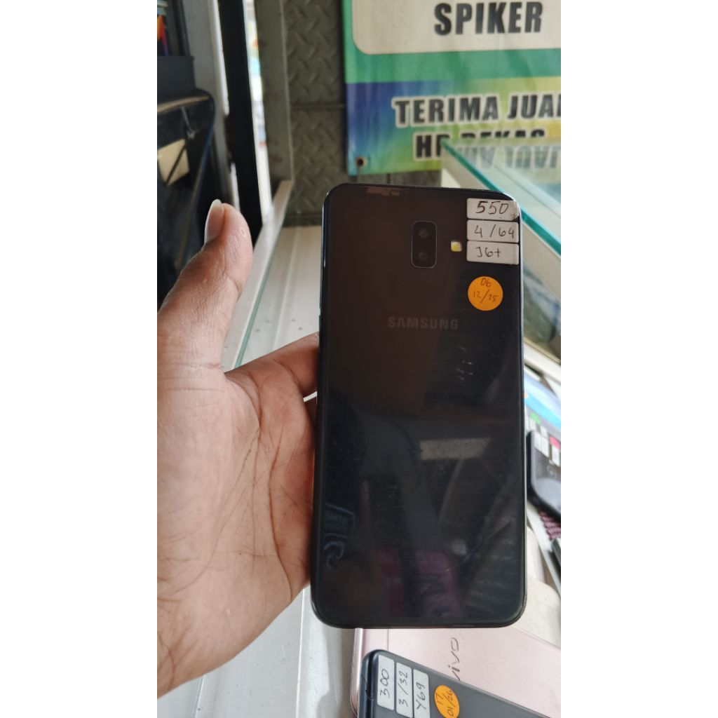 SAMSUNG J6-PLUS RAM 4/64GB NORMAL SIAP PAKAI
