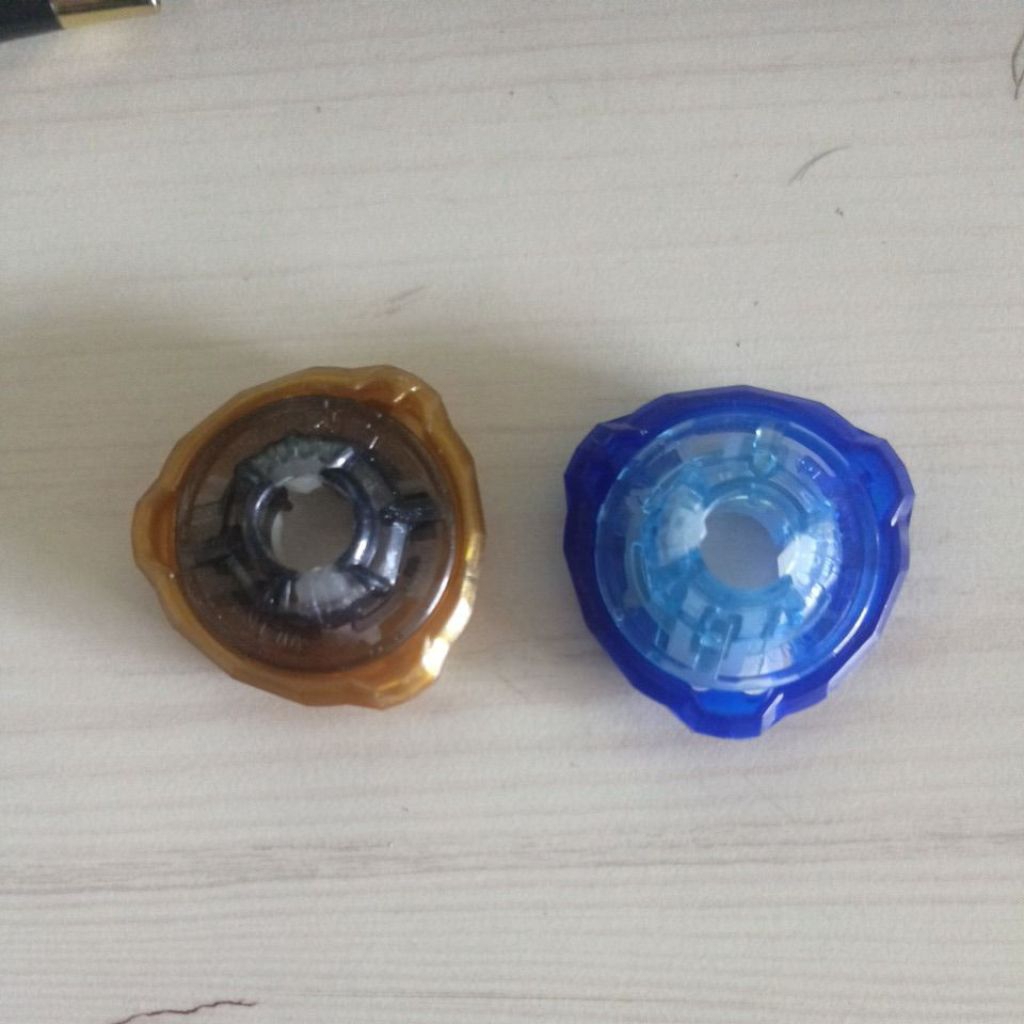 Ratchet 3-70 Beyblade x