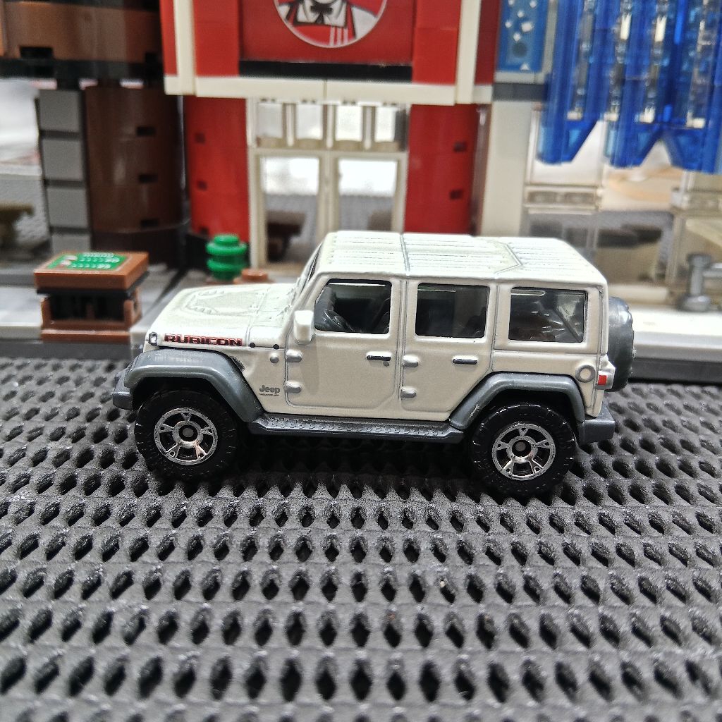 MATCHBOX LOOSE 18 JEEP JL PUTIH RUBICON
