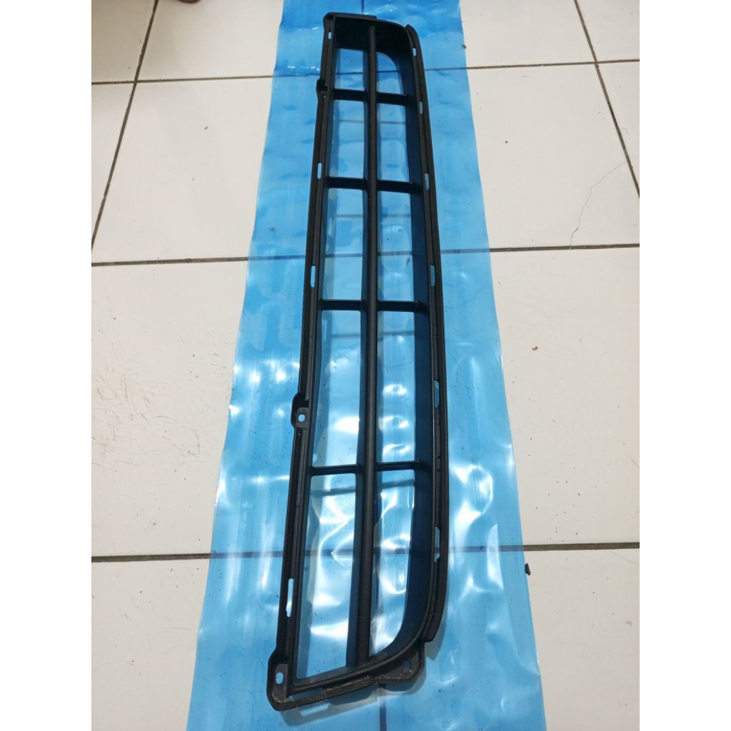 ram bemper depan Suzuki x over original