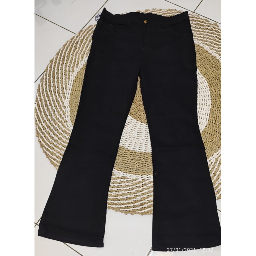 Celana jeans cutbry jumbo warna hitam 35-38