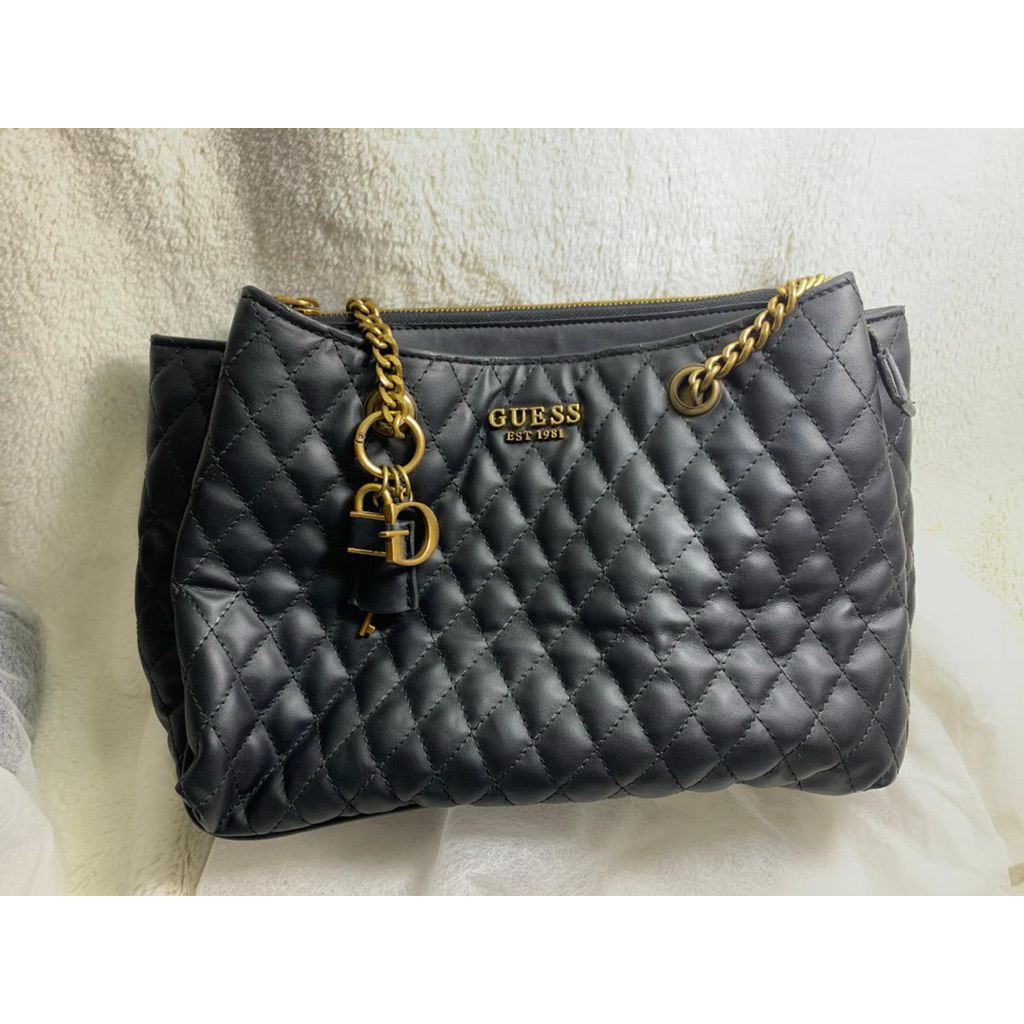 Tas Wanita Merk Guess Warna Black