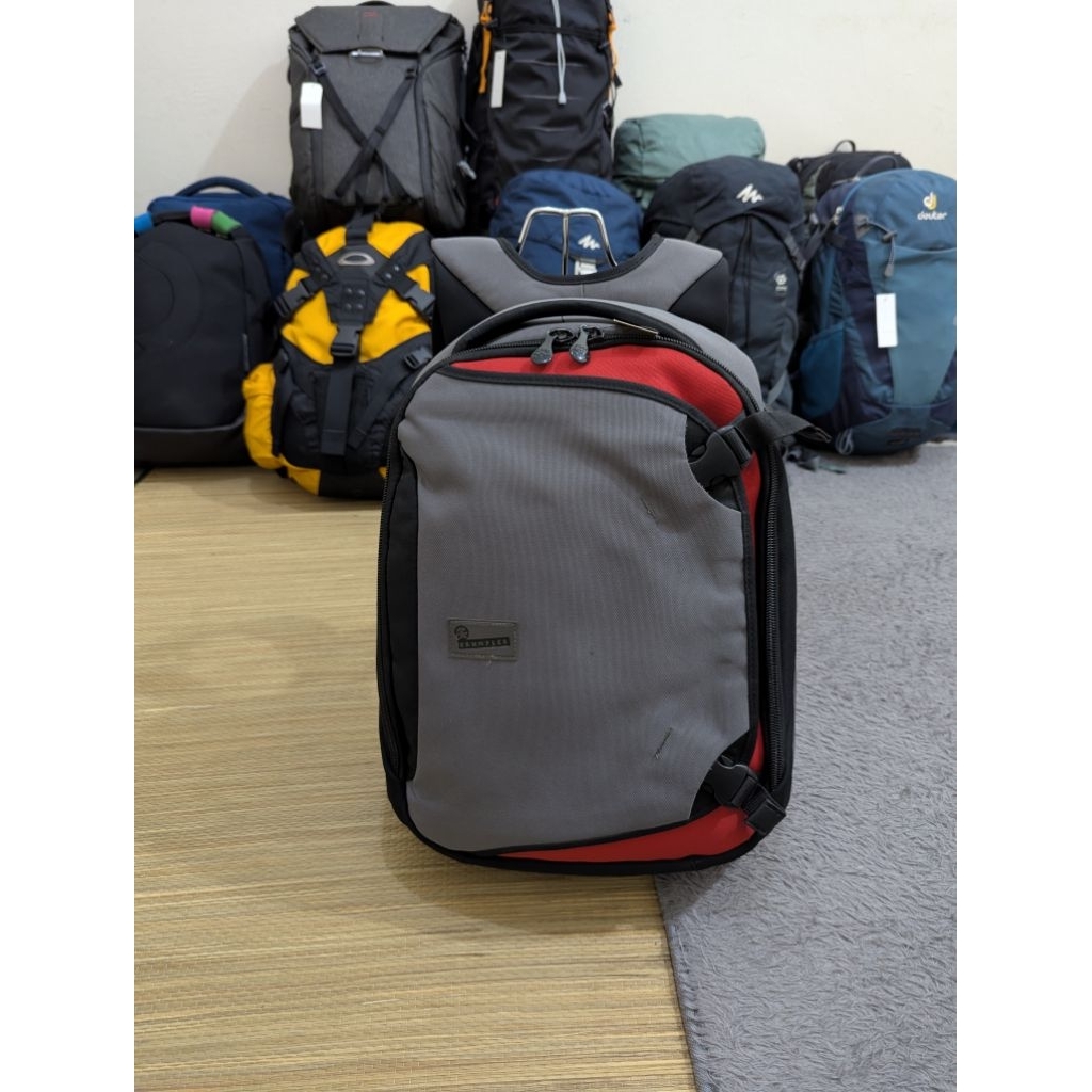 Crumpler Dry Red No5 3342