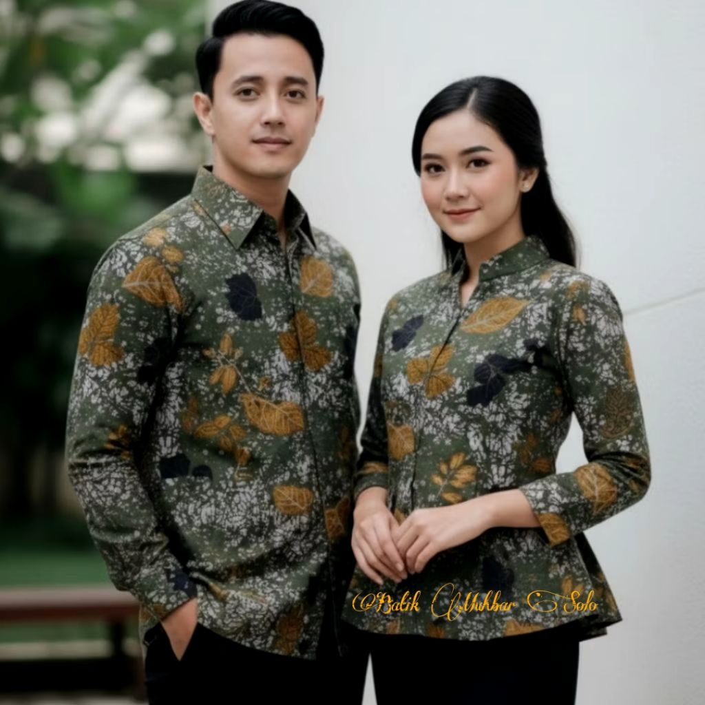 Batik Couple Daun Tropis Elegan - Seragam Pasangan Hijau Lumut Premium