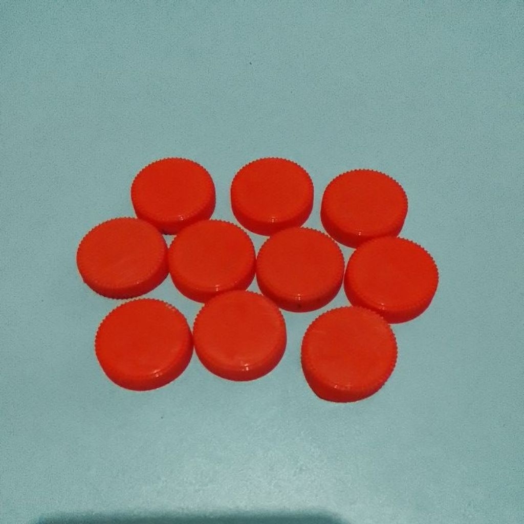 Tutup Botol Plastik Bekas Cleo Orange Kecil
