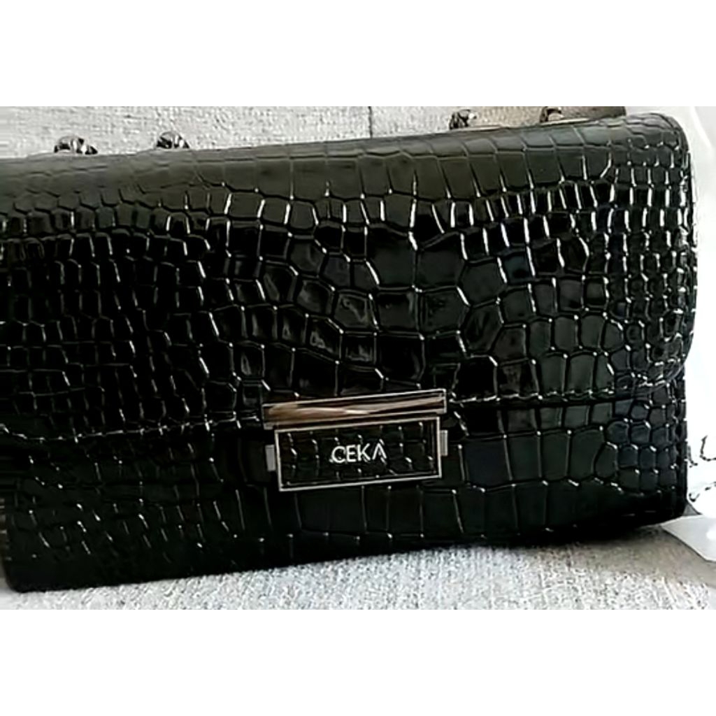 PL Ceka Sling Bag