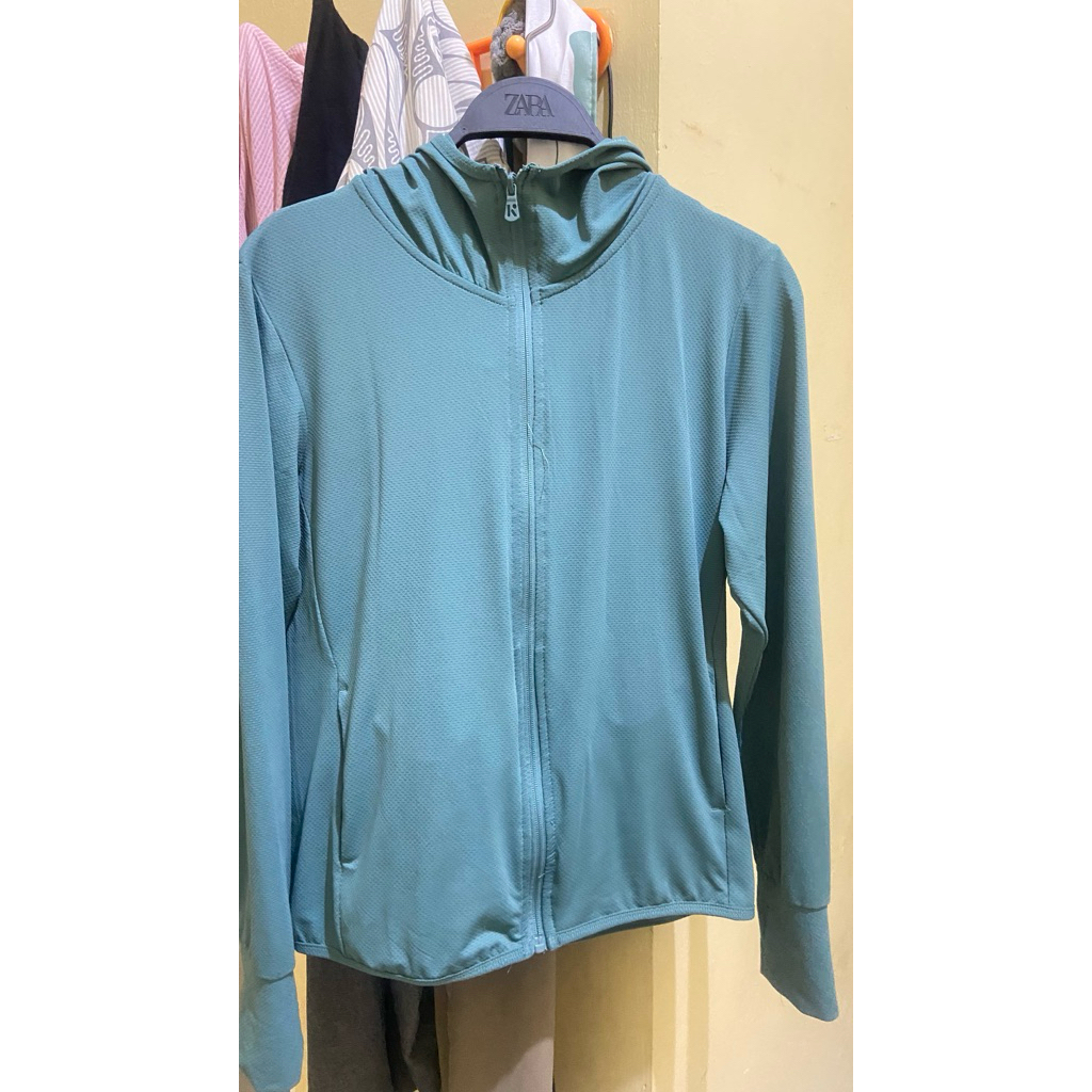 PRELOVED UV JACKET KKTOP (L)