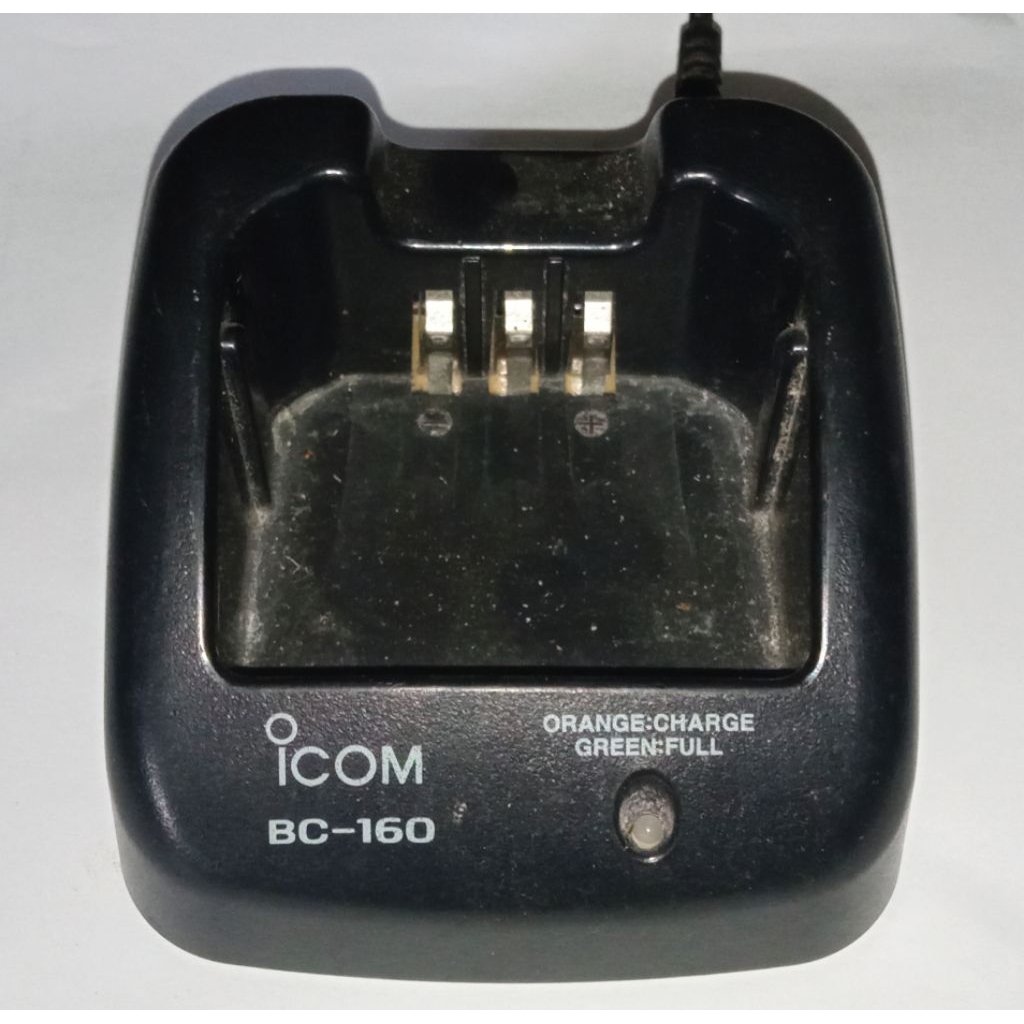 mangkok charger HT icom loreng/ bc-160