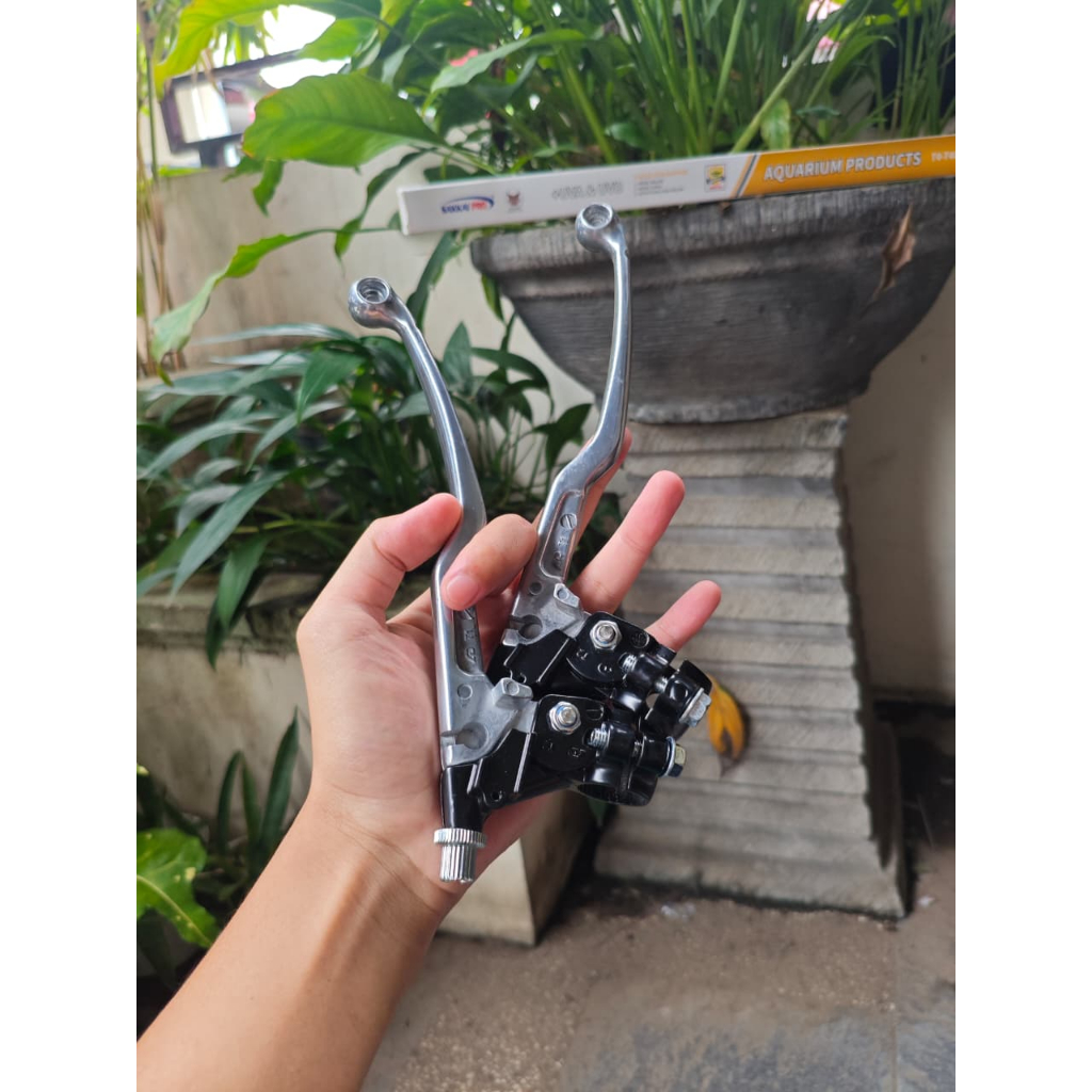 HANDLE KOPLING BAUT ASSY YAMAHA R25 MT25