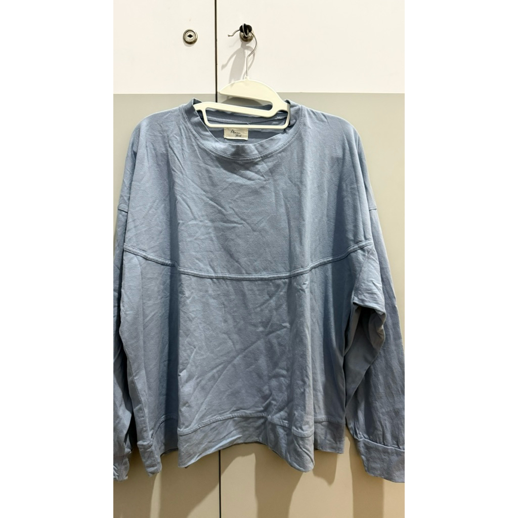 Preloved sweatshirt monica the label