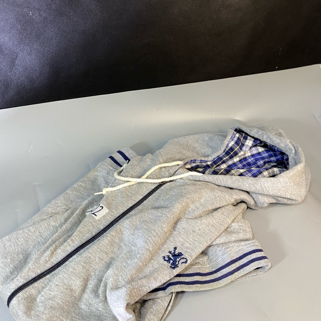 Hoodie Jaket Abu Beau Mere