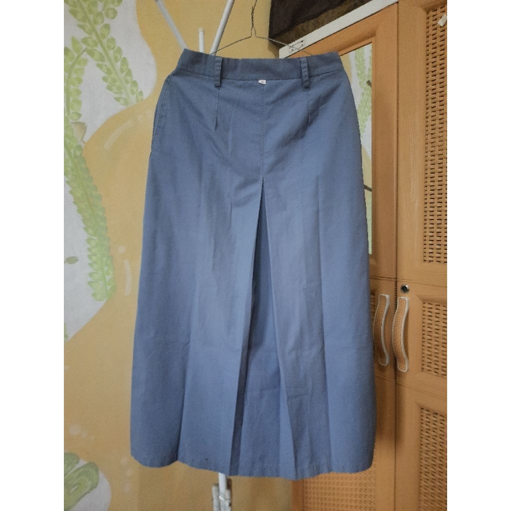 ROK SMA ABU PUTIH SPAN SEPAN PRELOVED