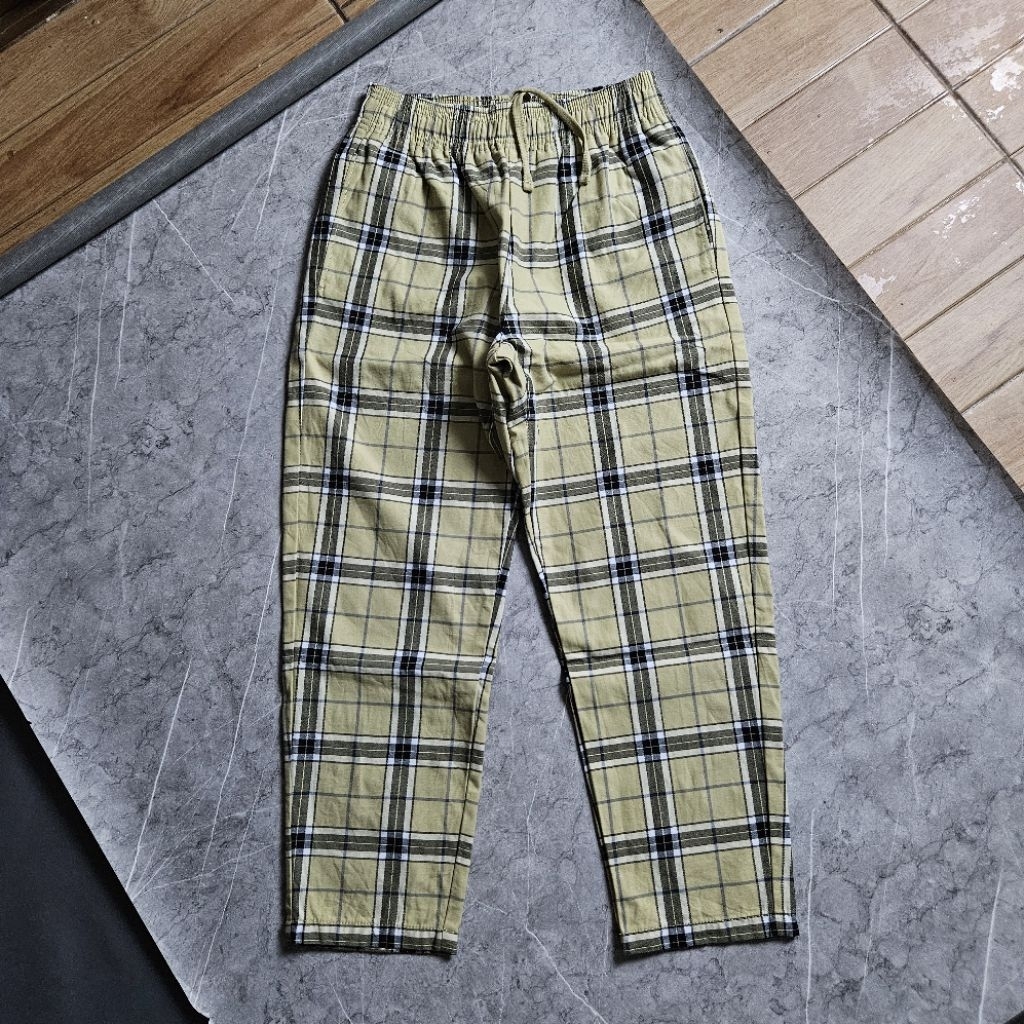 Relaxed Pants GU by Uniqlo
