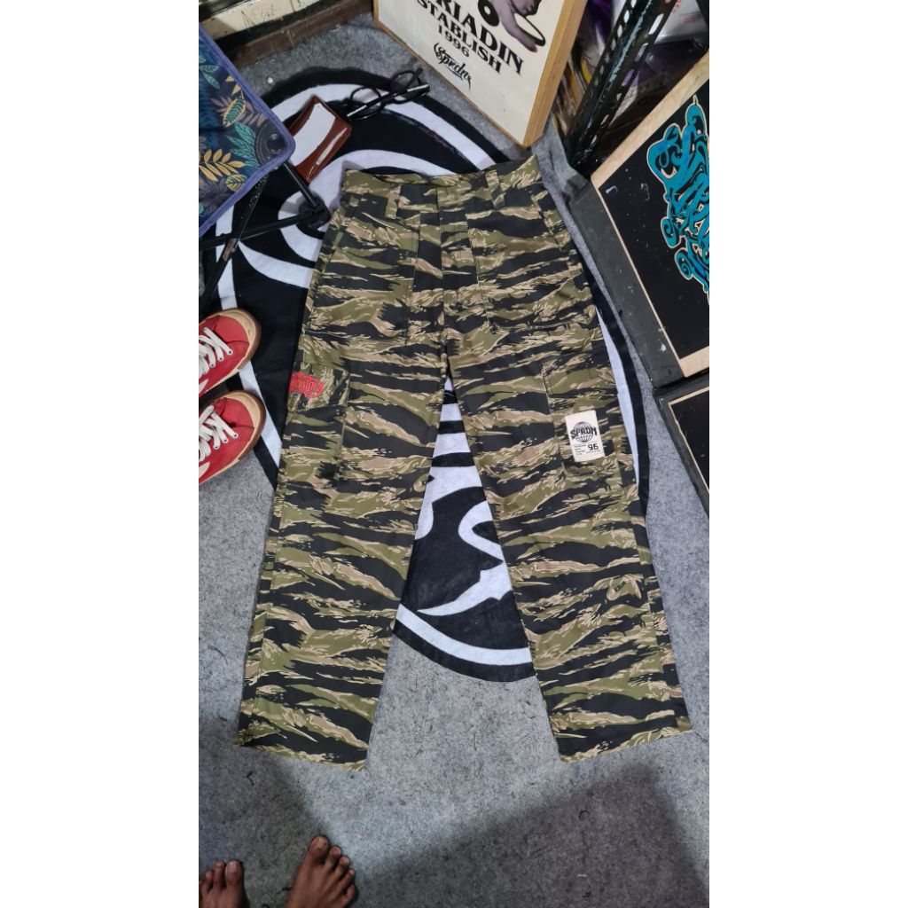 cargo camo loreng stripe tiger