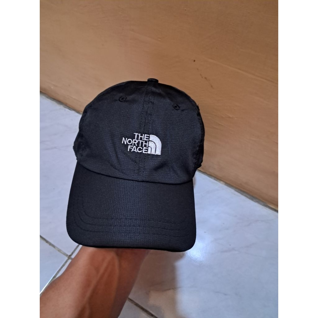 topi gunung tnf