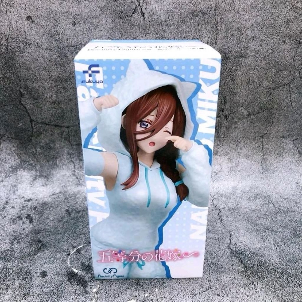 Fukuya Gotoubun The Quintessential Quintuplets Nakano Miku Cat Ears Hoodie Fascinity Ver. Figure
