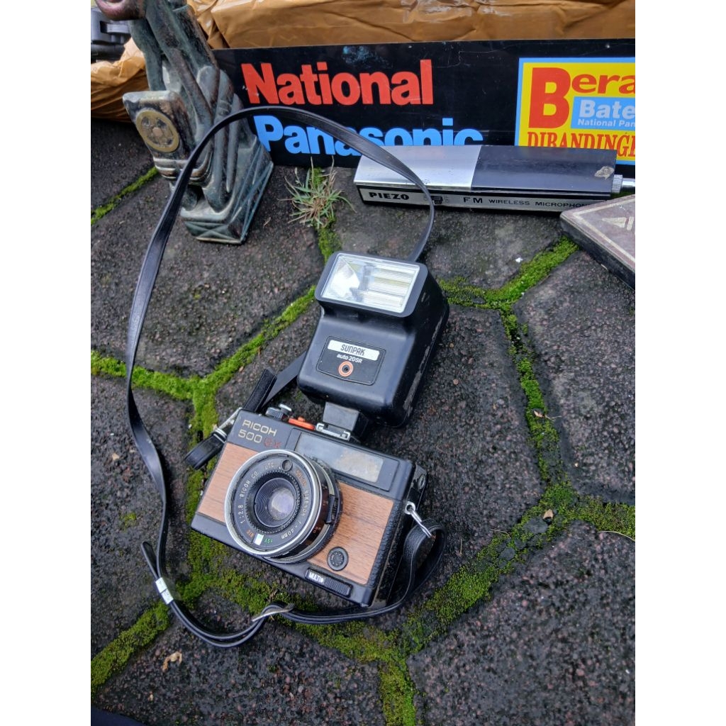 kamera analog ricoh 500gx 345rb jadul antik kuno lawas vintage display mati (tidak bisa ngancing tut