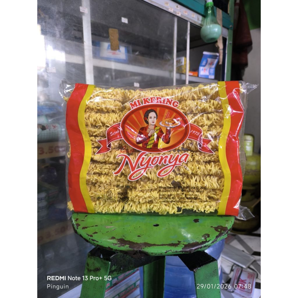 Mie Kering Cap Nyonya 1 Bal Isi 20 Pcs | Mie Kuning Kering