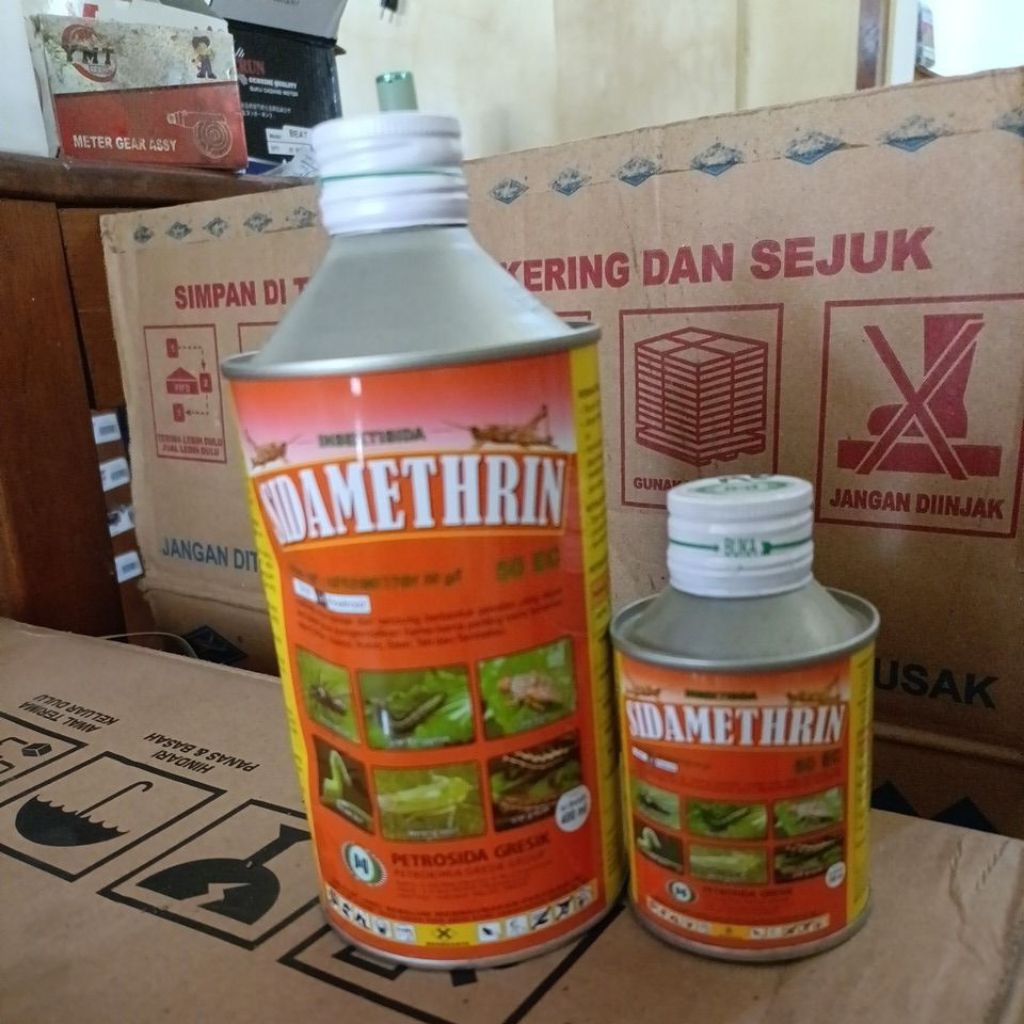 SIDAMETRIN 50EC 400ml dan 100mlpembasmi hama ulat,wereng, lalat pada tananman.