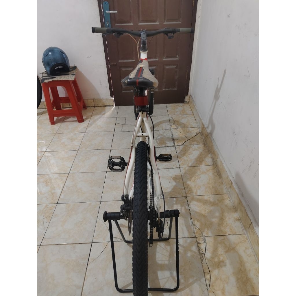 Sepeda Gunung Pacific Invert LX 26" (bekas pakai)