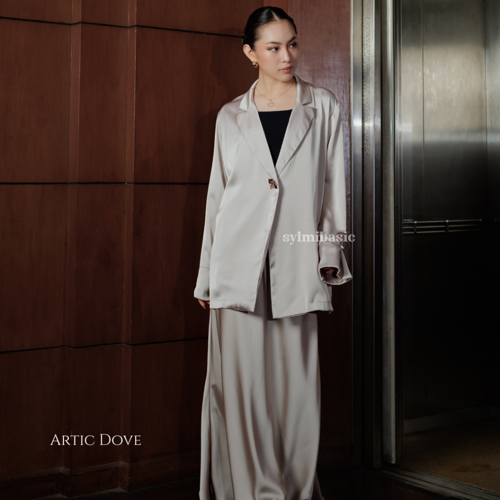 LYORA BLAZER LUXE SET by Sylmibasic ID