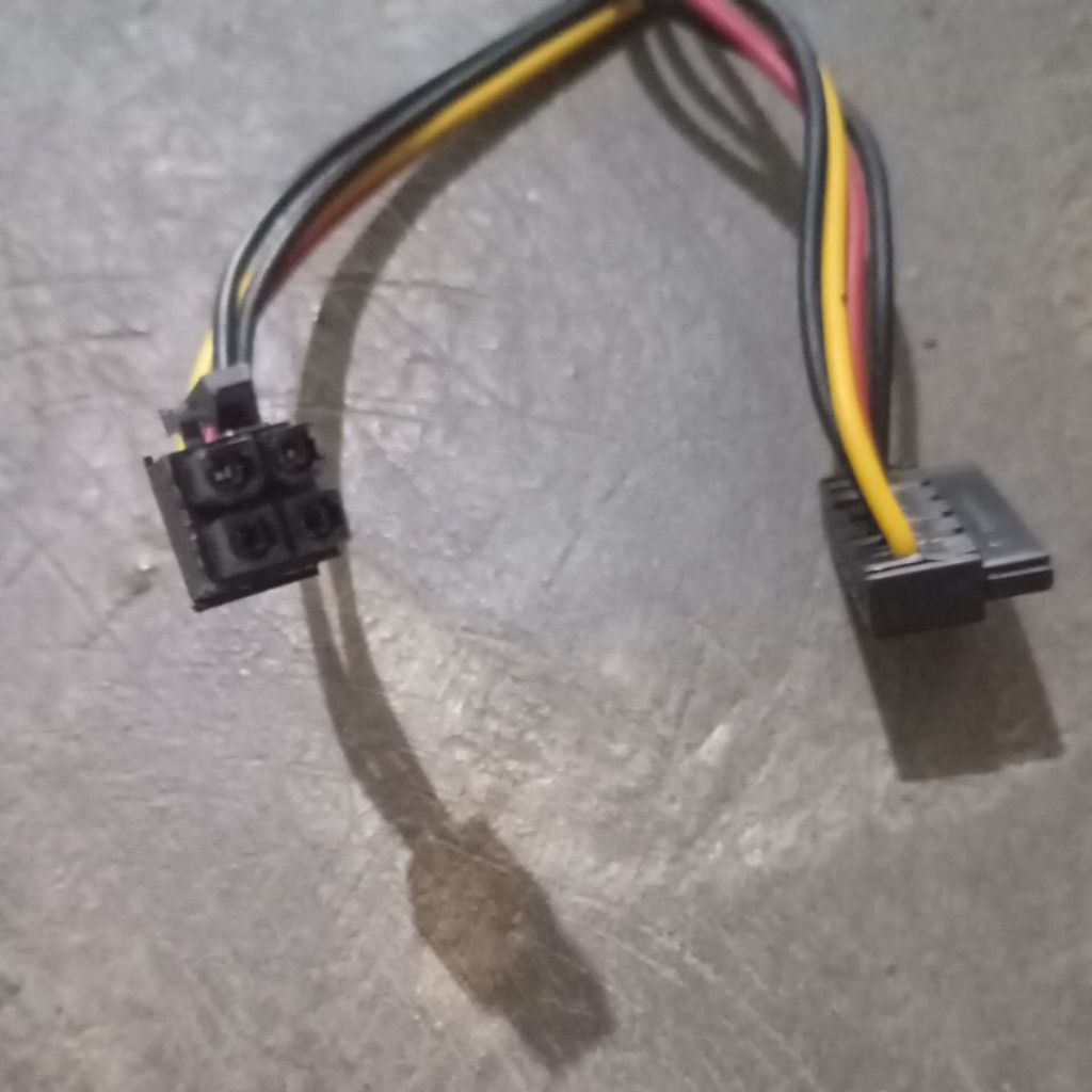 Kabel 4Pin To konektor hardisk