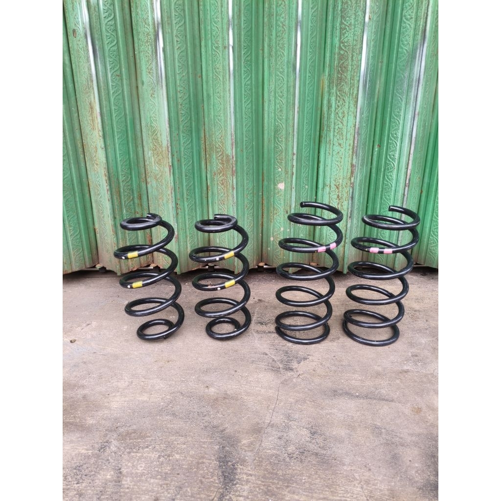 per keong/per spiral coil spering mobil Avanza new veloz depan belakang original copotan.