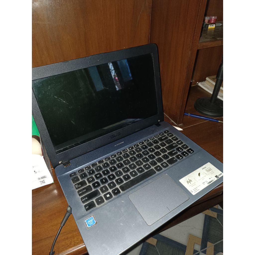 Laptop Asus X441MA (Second)
