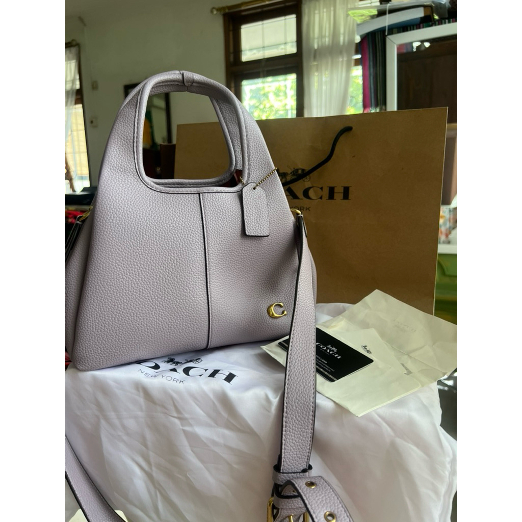 Coach Lana small prilov