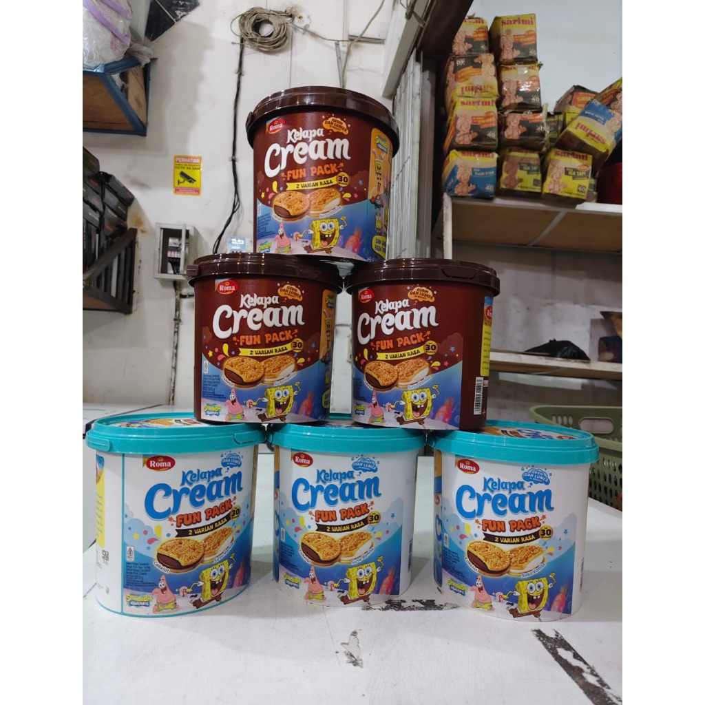 Biskuit roma kelapa cream fun pack  297gr dengan dua varian rasa coklat dan vanilla bisa COD