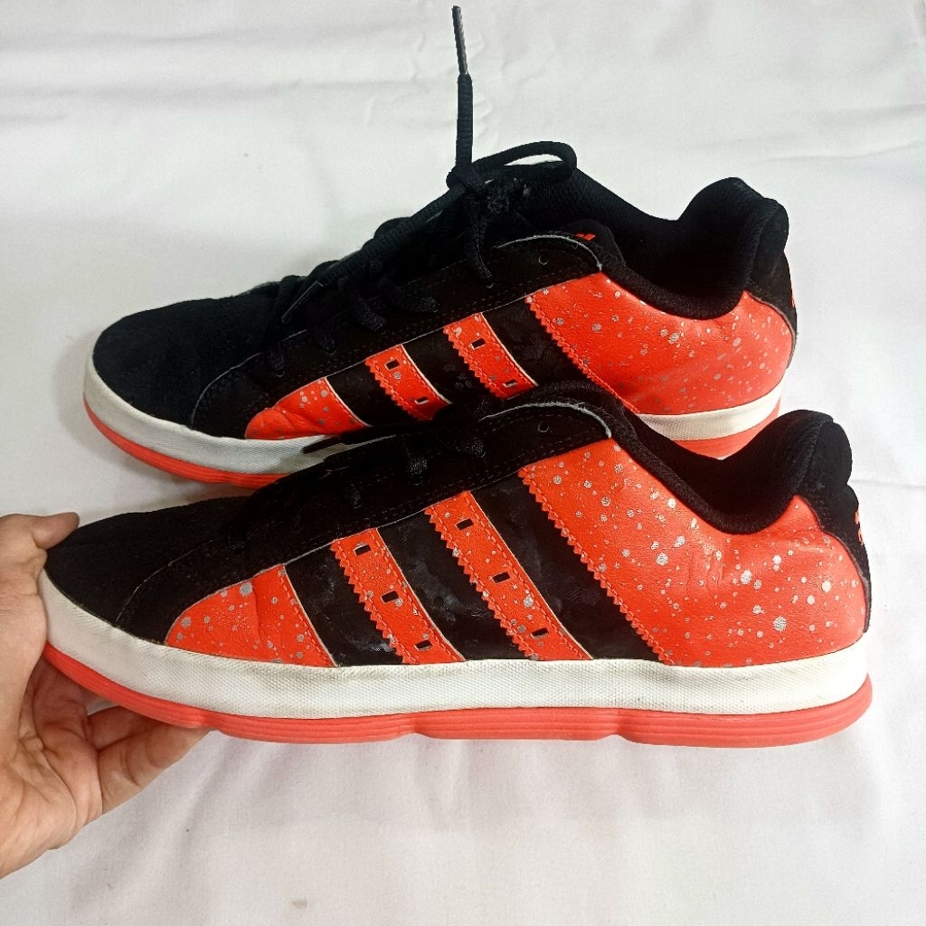 Adidas Low-Top Sneakers D69569 Basketball Shoes Orange Black | Sepatu Sports Bola Basket Running Lar