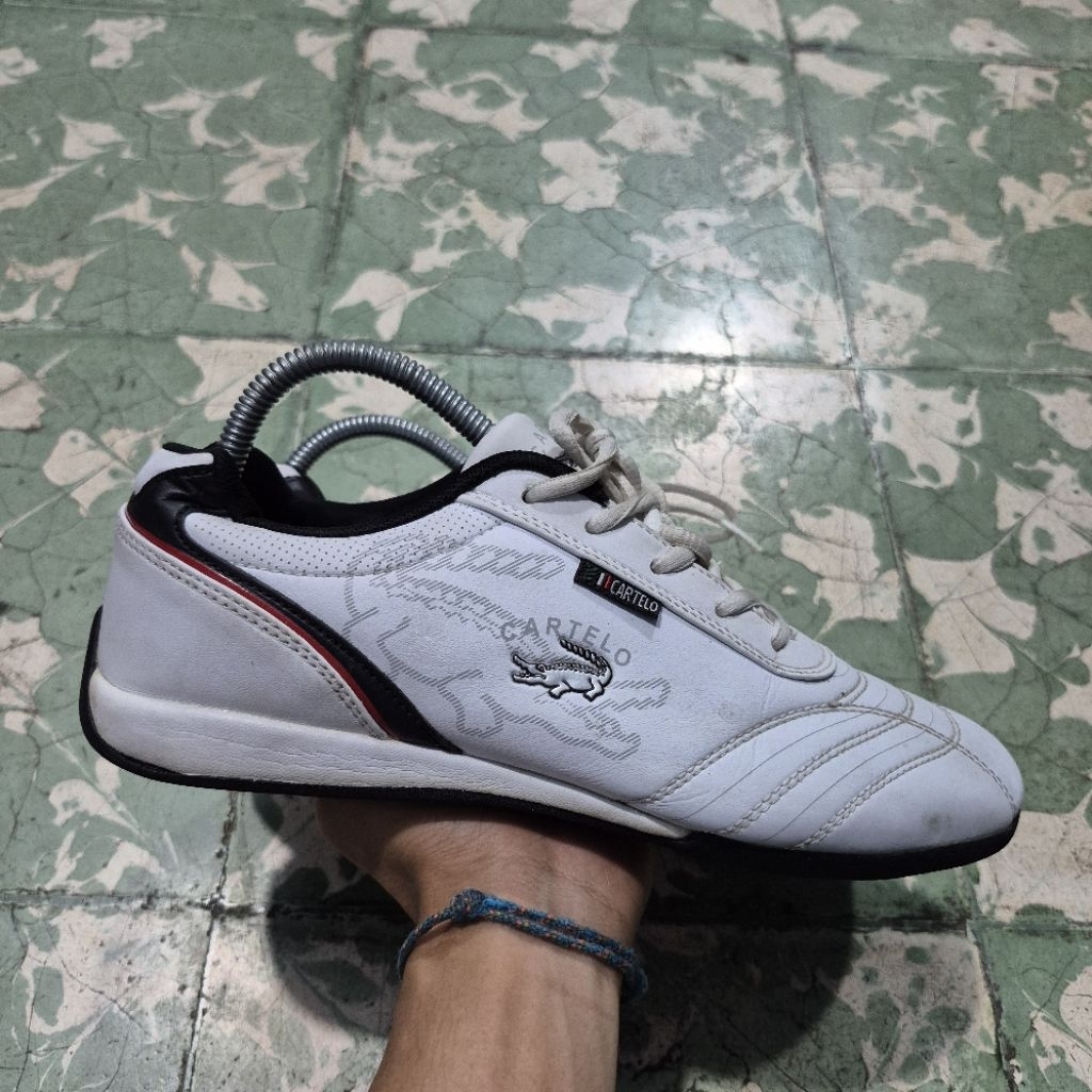 Sepatu Cartelo White Pria(40,5)