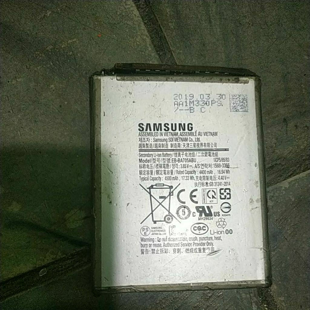 BATERAI BEKAS SAMSUNG A70 BA705ABU MINUS FLEKSIBEL
