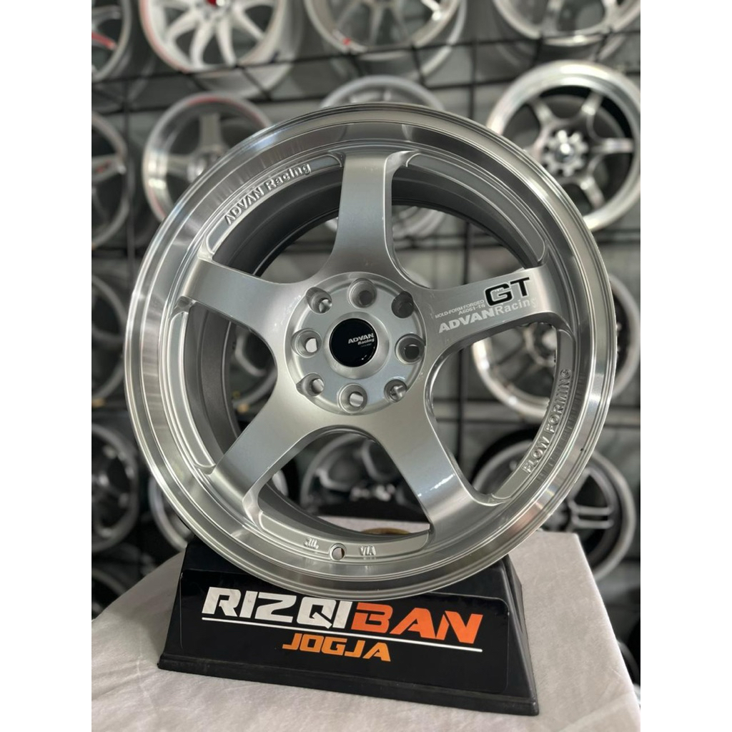 velg advan GT r16 silver lip polish lebar 7 et40 kondisi baru