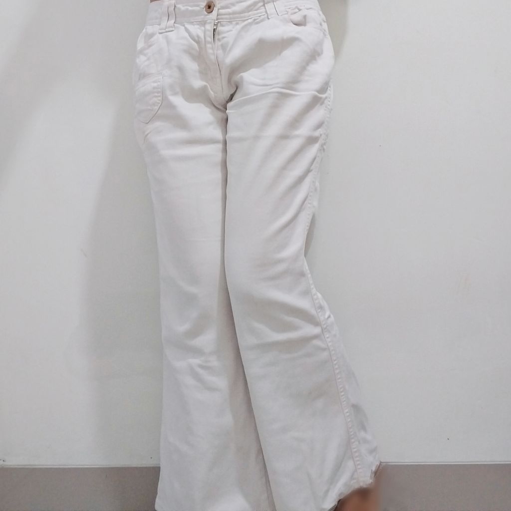 Preloved Bekas Second Celana Low Rise Jeans Jins Putih Broken White | Jeans Model Cutbray Pinggang R