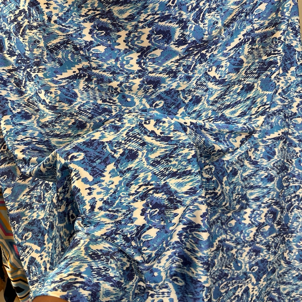 Kain Satin Silk Motif Abstrak Tie Dye Blue - Bahan Silk Premium Mewah & Glowing - Meteran Untuk Tuni