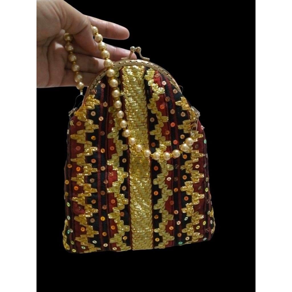 Sling Bag HP Tapis Lampung Sulam Tangan Benang Emas – Tas Ponsel Kisslock Wanita Handmade