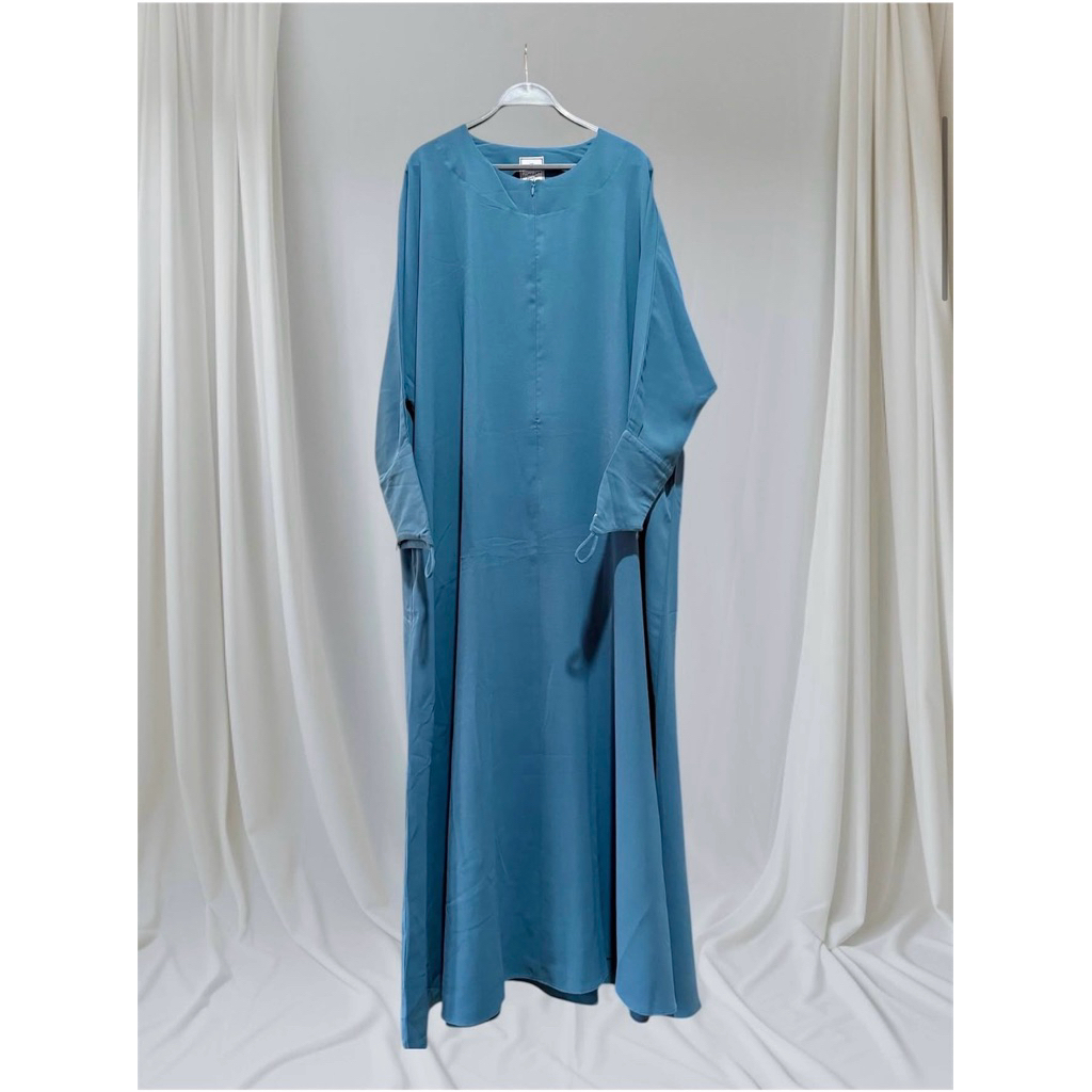 Luna abaya Elmadina size M